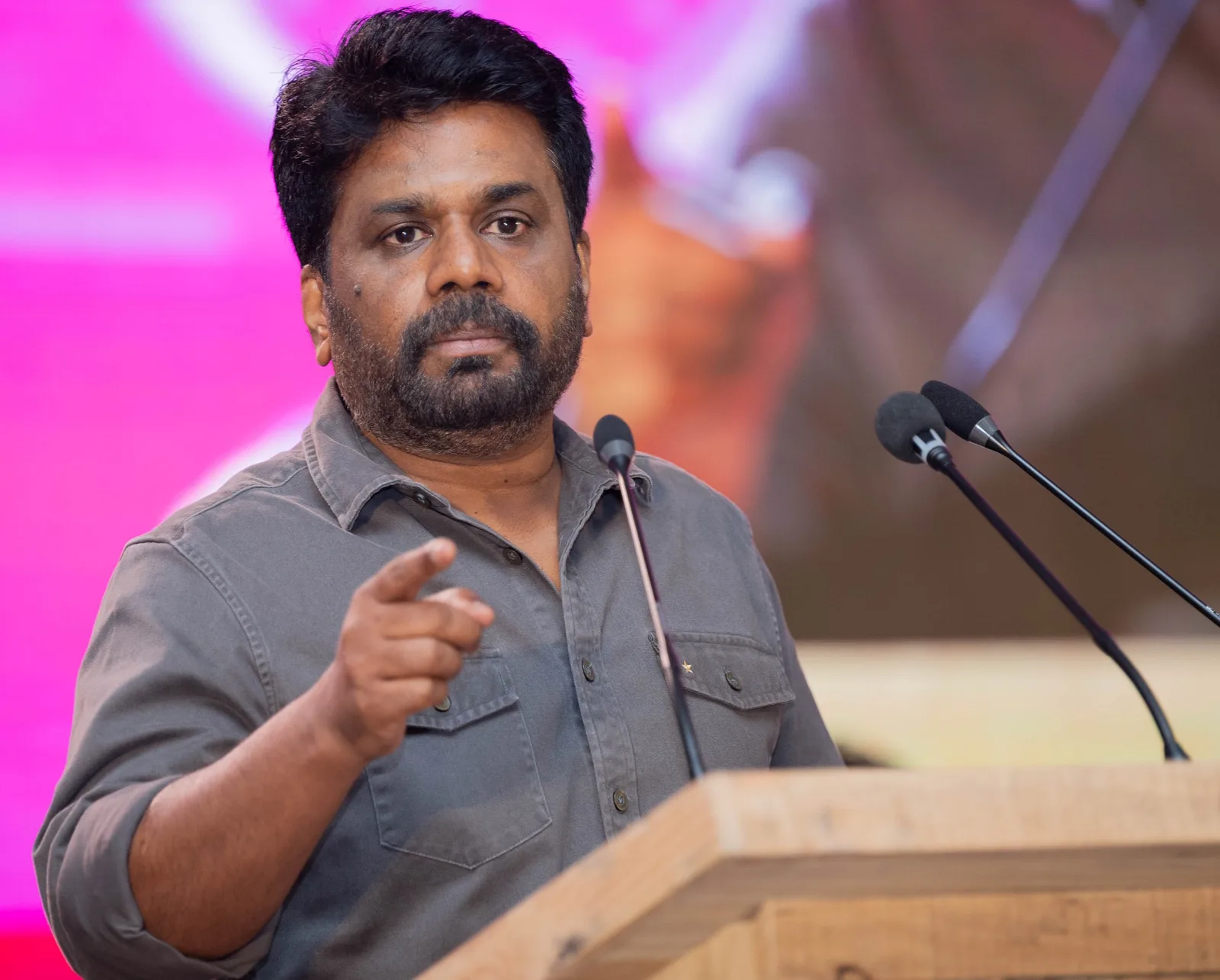 රට ගොඩ ගත හැක්කේ විකල්ප නායකයෙකුට විතරයි