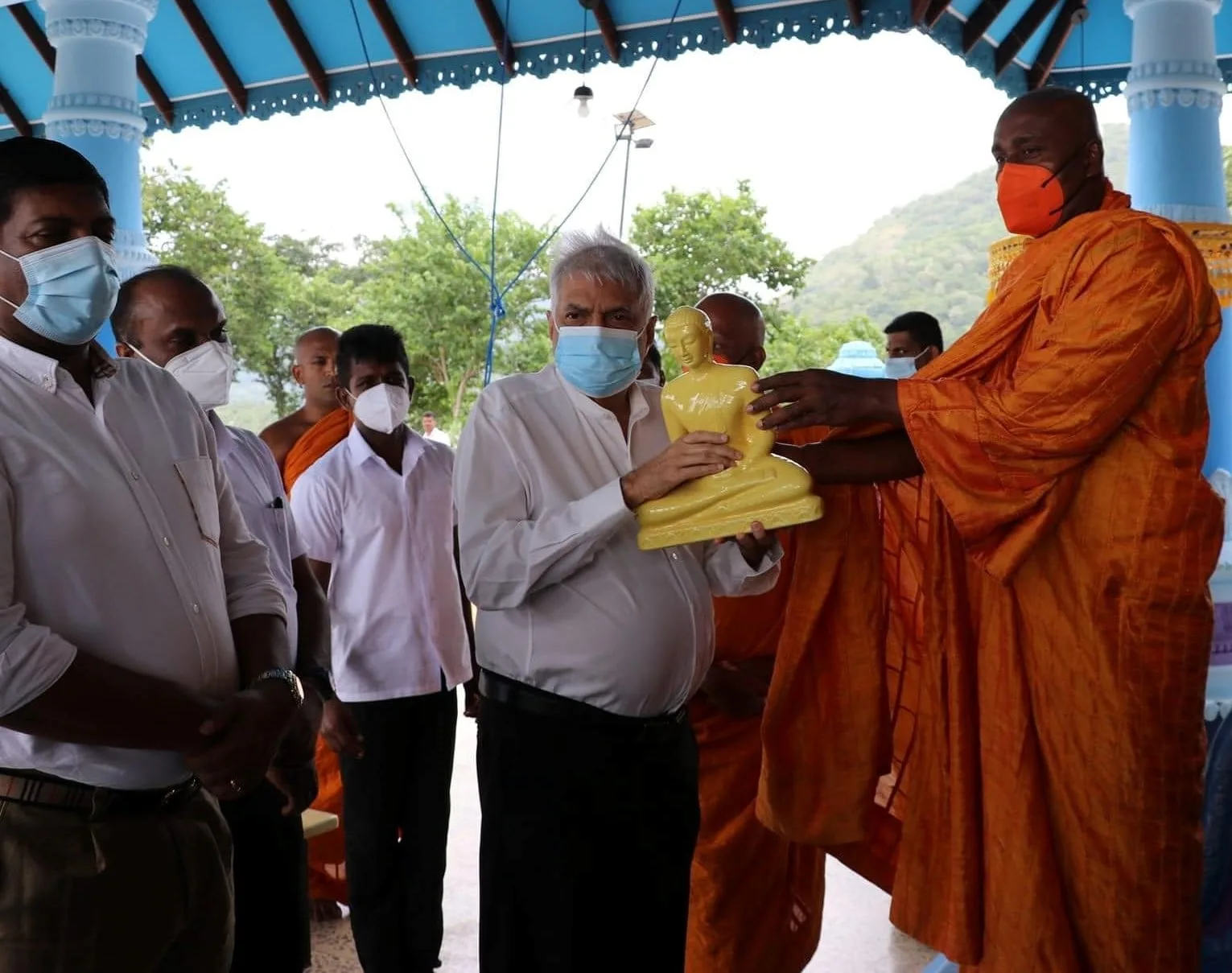 සිරි සමන්ත භද්ර හිමි එක්ක රනිල්-රවී කෘෂි විප්ලවයක් අරඹයි