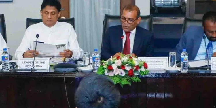 ශ්රී ලංකාව දැඩි දේශගුණික අවාදනමක-විපක්ෂ නායක අනතුරු අඟවයි