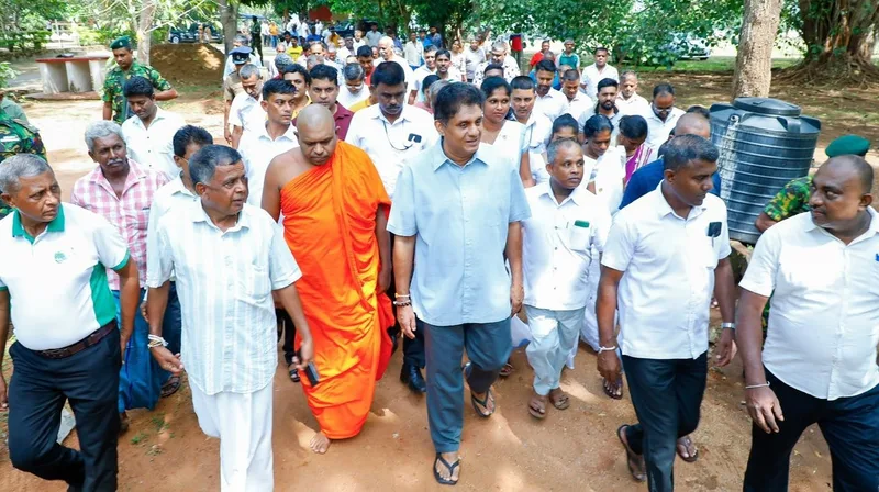 පැල්වත්ත සහ සෙවණගල සීනි කර්මාන්ත ශාලාවල පවතින ගැටළු පිළිබඳව සොයා බලන්න සජිත් එයි