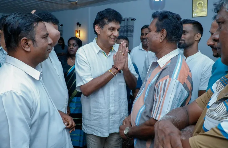 රතු ලේබල් ඇලවූ කන්ටේනර් 323 ගැන ආණ්ඩුව සද්ද නෑ - විපක්ෂ නායක