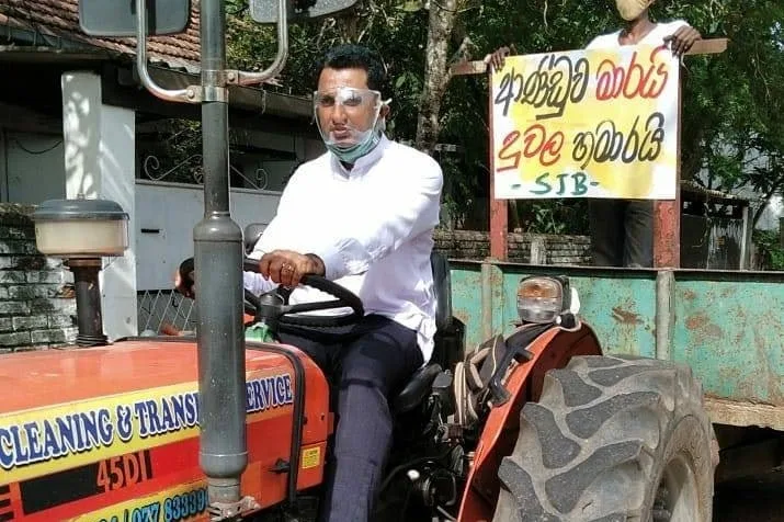 තෙල් මිලට එරෙහිව සජිත් සටන අතට ගනී