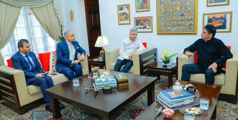 විපක්ෂ නායක සජිත් ප්රේමදාස මහතා ඉන්දීය විදේශ කටයුතු අමාත්යවරයා හමුවෙයි