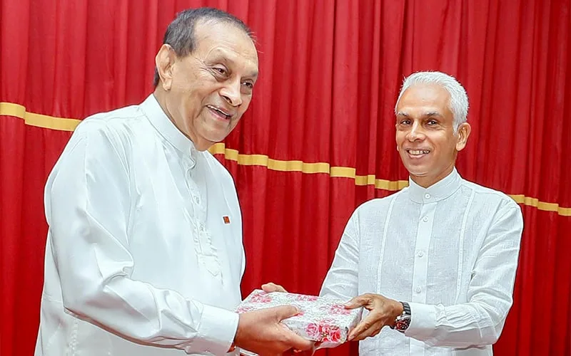 වත්මන් දේශපාලන නායකයින්ට ජේ ආර් ගේ චරිතය මනා ආදර්ශයක්