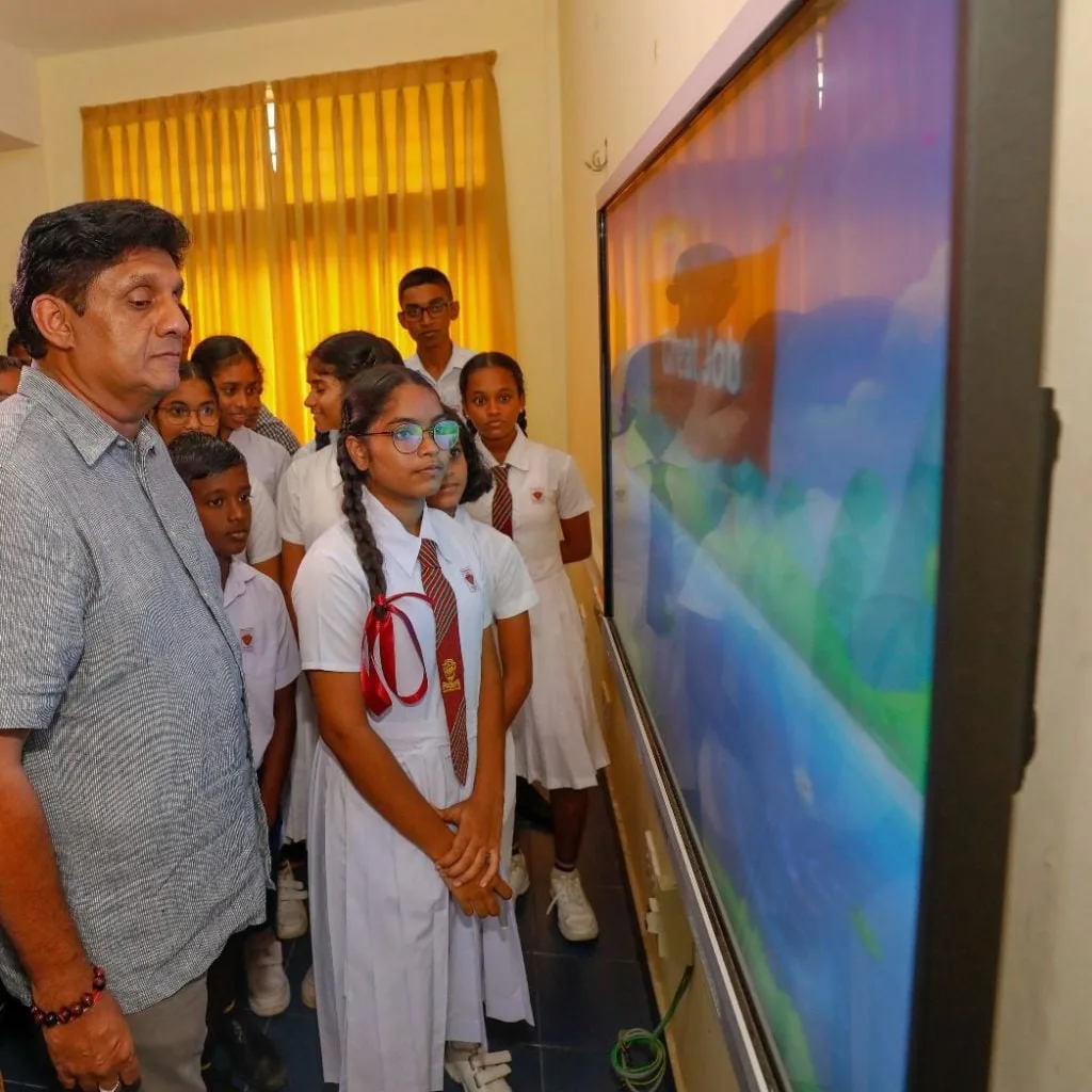බංකොලොත් රටෙනුත් අමු අමුවේ හොරා කන යුගය අවසන් කරනවා