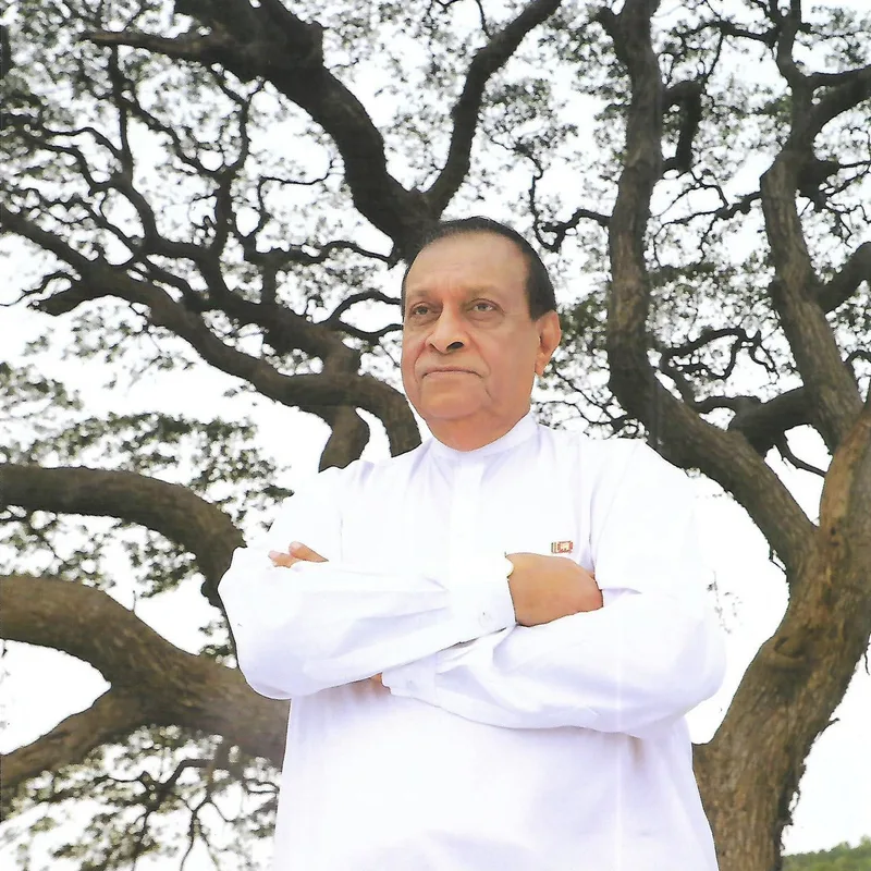 ජාතික දේශපාලනයේ නිකැළැල් සන්නාමය-කරූ..!