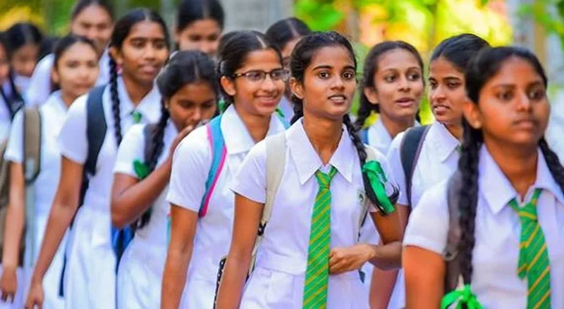 කොළඹ දිස්ත්‍රික්කයේ උසස් පෙළ සිසුන් එන්නත් කිරීම ඇරඹේ
