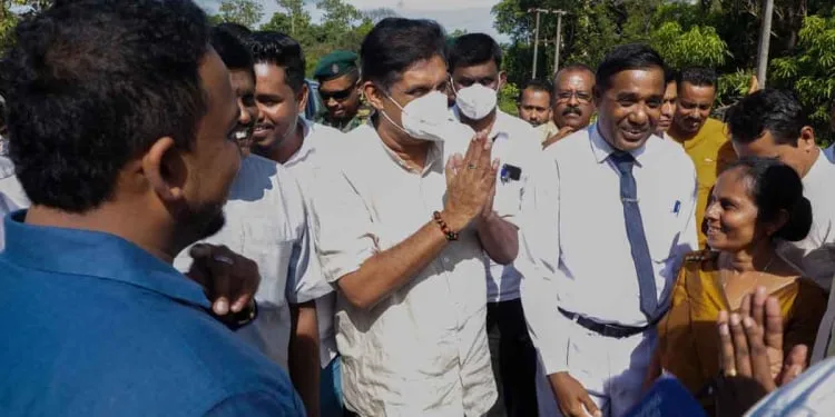 රටේ සැබෑ රැඩිකල් විප්ලව වාදියා සජිත්..!