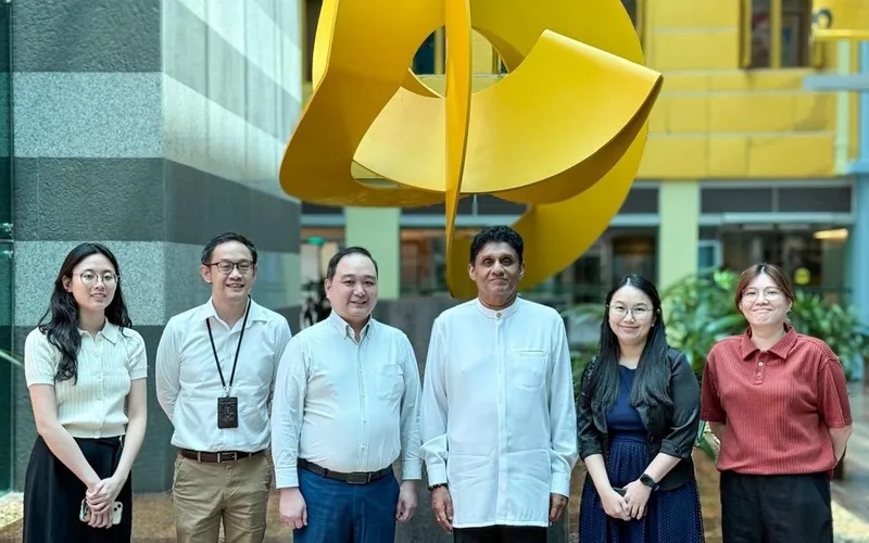 විපක්ෂ නායක වරයාගේ සිංගප්පූරු සංචාරය - රාජ්ය පාලනය ඩිජිටල්කරණය කිරීම