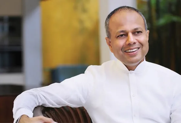 එජාපයේ සැබෑ මහැදුරන්ට එරෙහිව හොර මහැදුරා ගතු කියලා