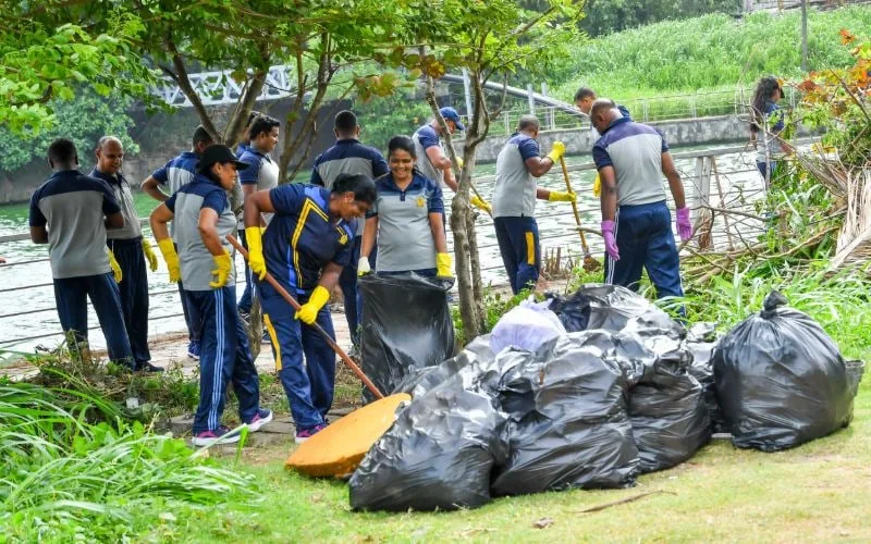 ජනාධිපති ලේකම් කාර්යාලයේ ඩෙංගු මර්දන ශ්‍රමදානයක්