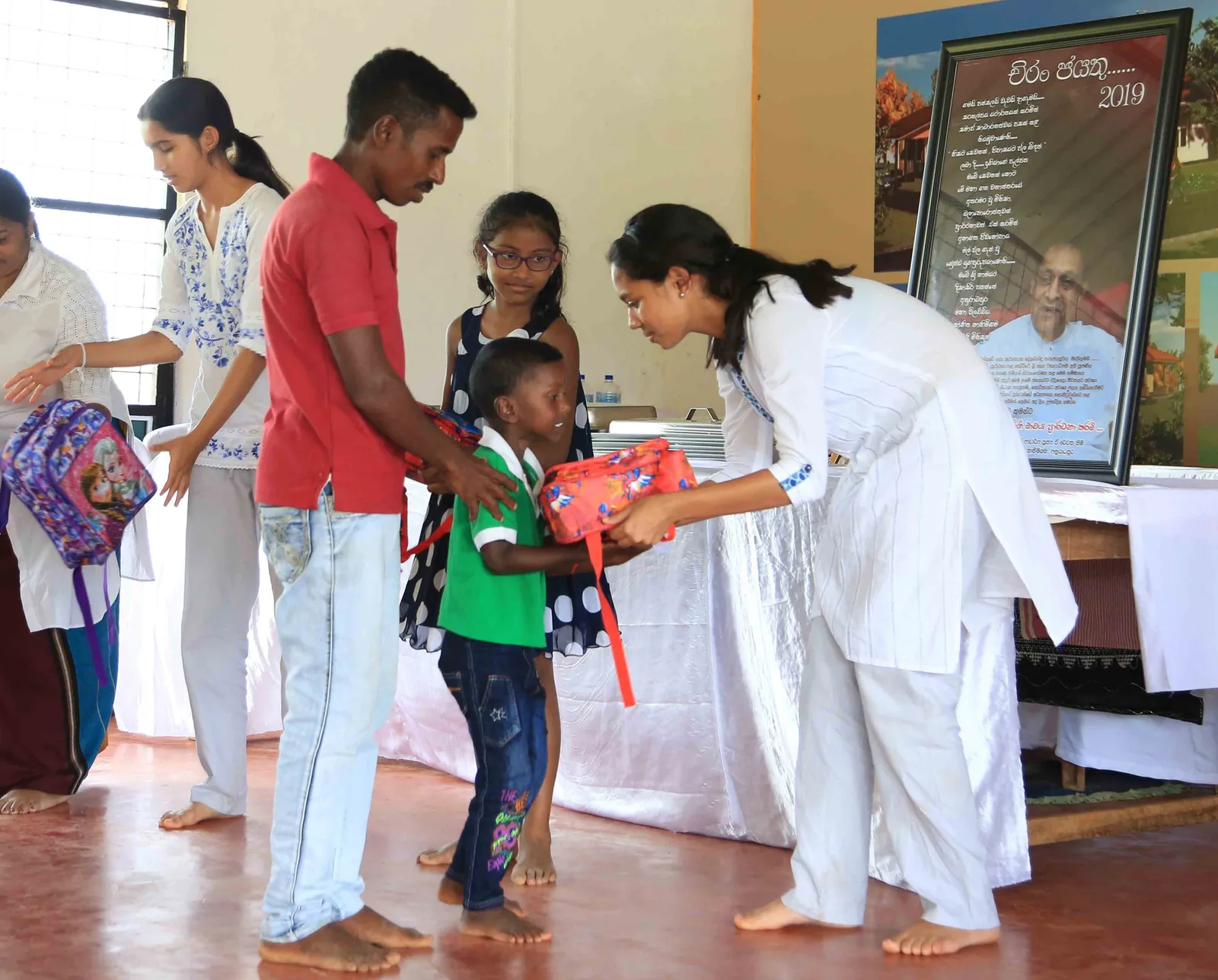 රටට හැමදාමත් ආදර්ශම දෙන කතානායක සිය උපන් දිනයේදී දුන් ආදර්ශය මෙන්න..!