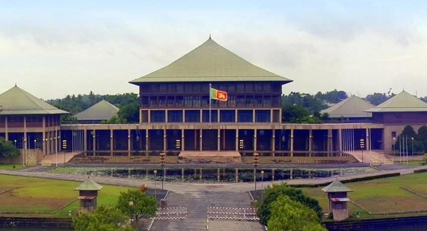 වජිර එදා ජාතික ලැයිස්තුව ඉල්ලුවාම රනිල් කිව්ව කතාව මෙන්න..!