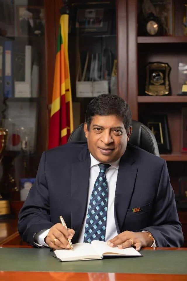 සුළු සහ මධ්ය පරිමාණ ව්යවසායකයින් ආරක්ෂා කිරීම සඳහා රවීගෙන් පෞද්ගලික මන්ත්රී පනත් කෙටුම්පතක් පාර්ලිමේන්තුවට