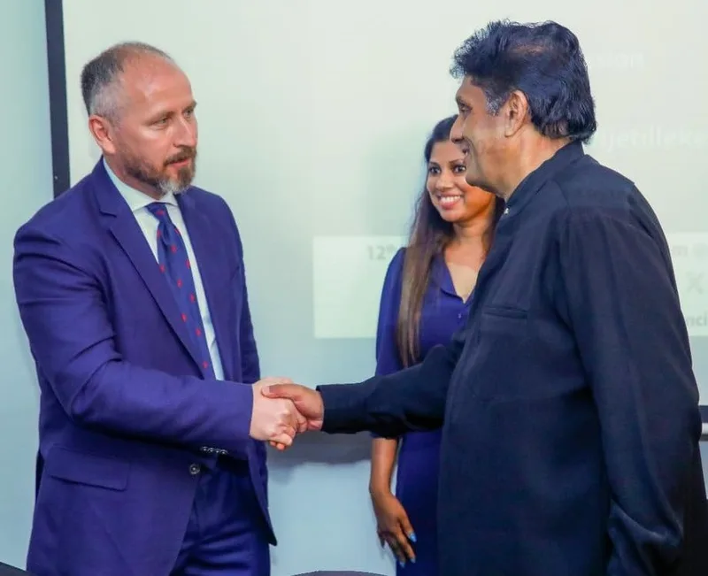 ශ්රී ලංකාවට සුදුසු ආණ්ඩුකරණයක් ගැන ගවේෂණයක් ඕනෑ