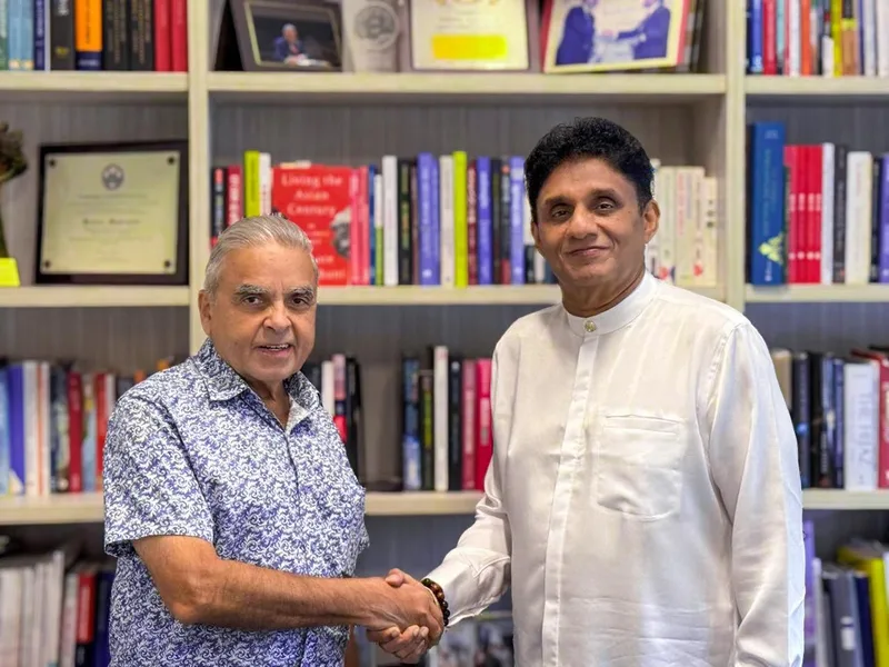 සජිත් සිංගප්පූරු ගත්කතුවරයකු වන කිෂෝර් මහබුබානි මහතා හමුවෙයි