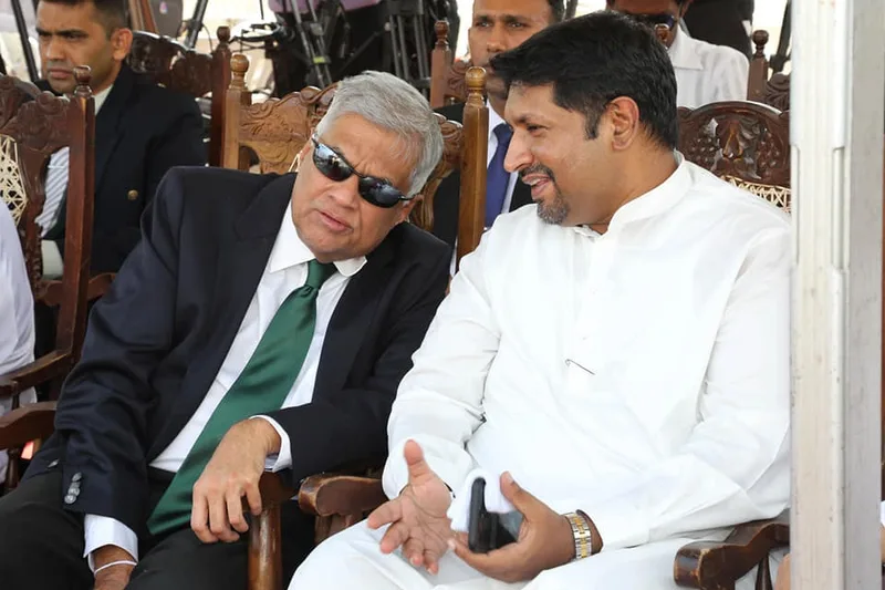 රනිල්ට එරෙහිව එජාප තරුණයෝ රුවන්ට එක් වෙති