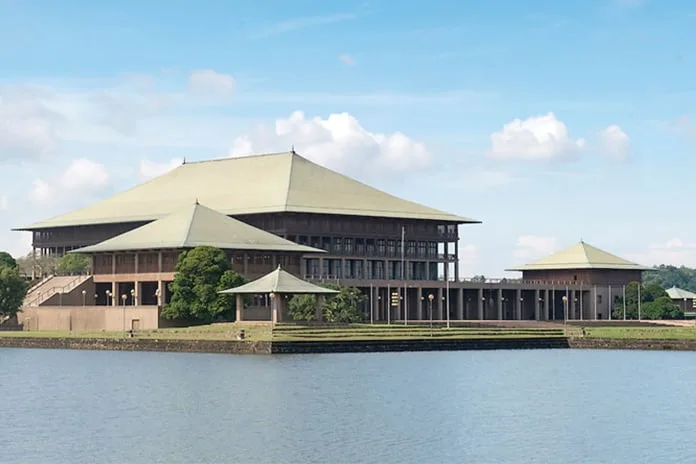රාජ්ය අරාජික වූ හැටි සහ යළි ගොඩනැඟිය හැකි මඟ