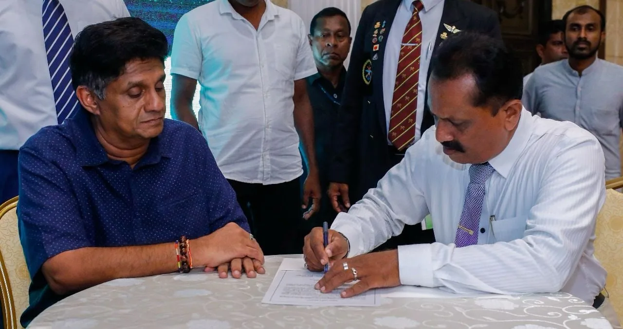 ආර්ථික ත්‍රස්තවාදයෙන් මව්බිම බේරා ගැනීමට පෙරට එනු
