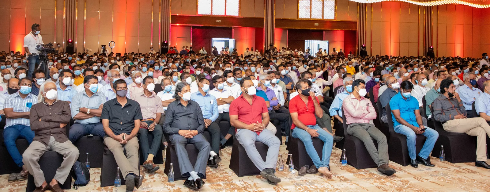 විනාශයේ මාවතට එරෙහිව සියලු දෙනා විසඳුමේ මාවතට ආ යුතුයි