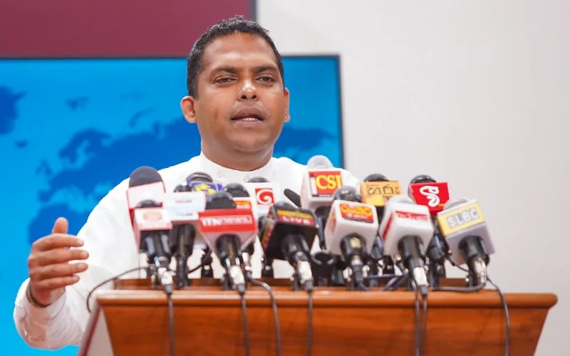 සජිත් විනාශ කරන දේශපාලන පිසාචයින් ගැන ඔහුගේ සමීපතමයෙකු කළ හෙළිදරව්ව මෙන්න