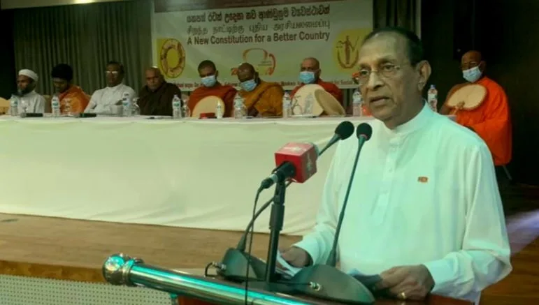 රට වෙනුවෙන් අවම වශයෙන් අවුරුද්දක්වත් එකට වැඩ කරනු