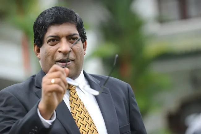 අච්චු නොගැසු බව කියූ සල්ලි අච්චු ගැසූ හැටි රවී කියයි..!