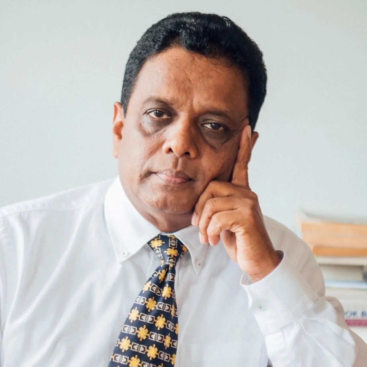ලොකු වැඩ කළ පුංචි මිනිසා - ආර් ප්‍රේමදාස
